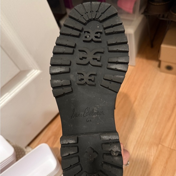 Sam Edelman Laguna Chelsea Boots - Picture 10 of 10